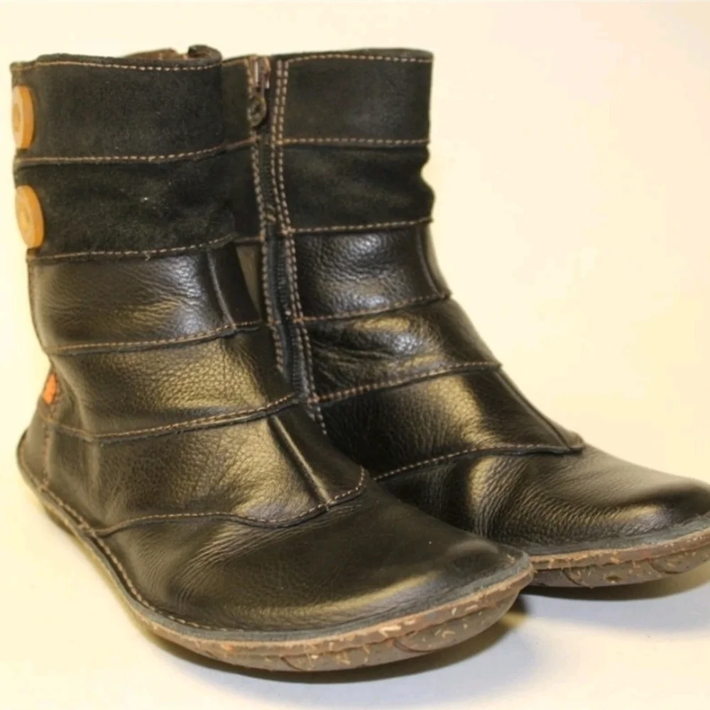 The Art Company Black Leather Ankle Boots Made In Spain Sz 38 - Picture 2 of 7